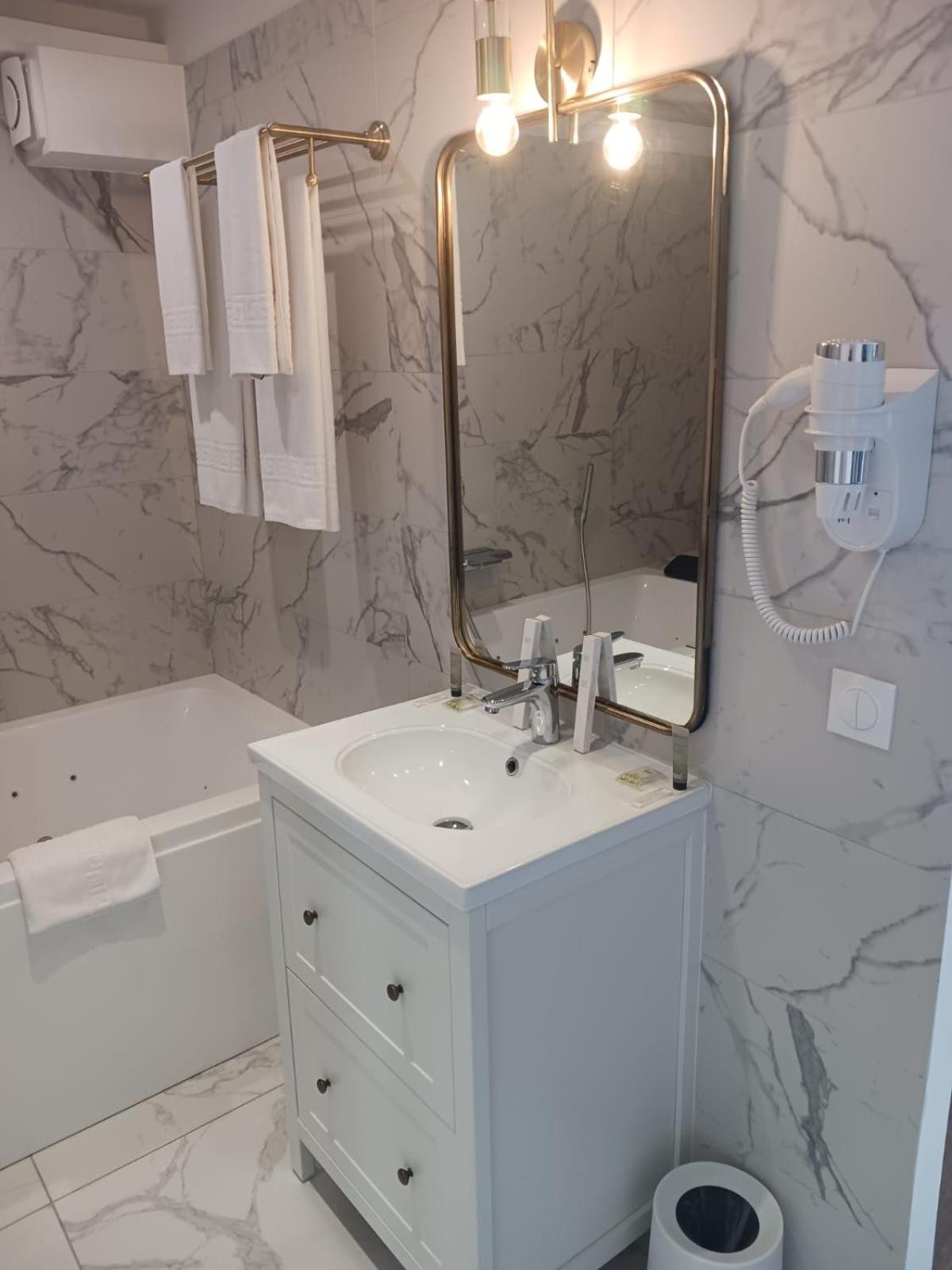 Touraco Bed & Breakfast Villars-les-Dombes Eksteriør bilde